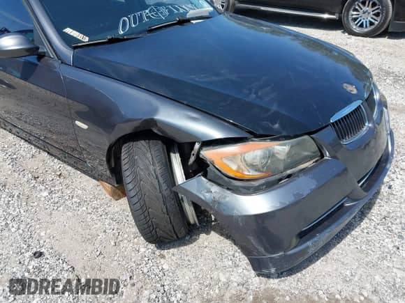 2007 BMW 3 Series 328i z VIN WBAVA33587KX81194, wystawiony jako IAAI lot #43087942 z przebiegiem 168 267 mil mil oraz . Historia ofert i sprzedaży dostępna na DreamBid. Obrazek 6.