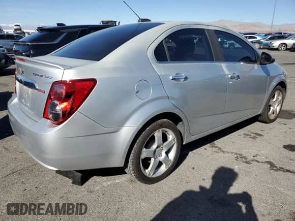 2015 Chevrolet Sonic LTZ with VIN 1G1JE5SBXF4100957, listed as a Copart auction lot 46515715 with 117,258 mi miles and Clean title. Bid and sale history available at DreamBid. Image 3.
