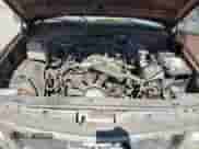 1998 GMC Sierra 1500 z VIN 1GTEC14W2WZ550452, wystawiony jako Copart lot #62010275 z przebiegiem 214 269 mil mil oraz Czysty tytuł • Clean title. Historia ofert i sprzedaży dostępna na DreamBid. Obrazek 12.