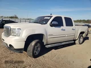 2010 GMC Sierra 1500 Denali z VIN 3GTRKXE27AG293882, wystawiony jako Copart lot #82752524 z przebiegiem 204 258 mil mil oraz Szkoda całkowita • Salvage title. Historia ofert i sprzedaży dostępna na DreamBid. Obrazek 1.