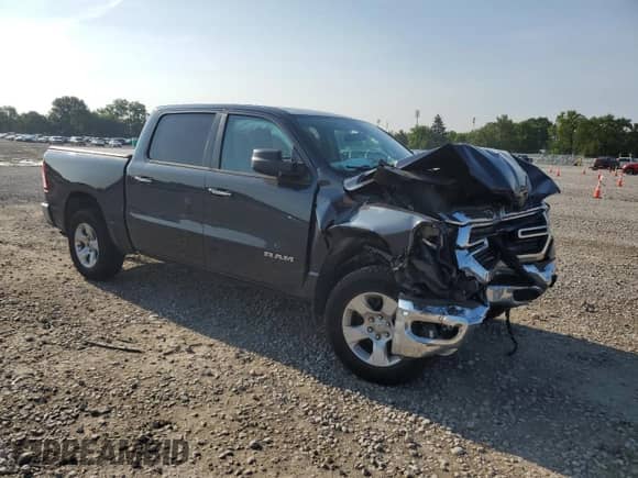 2020 Ram 1500 Big Horn z VIN 1C6RRFFG9LN351878, wystawiony jako Copart lot #64429315 z przebiegiem 174 763 mil mil oraz Szkoda całkowita • Salvage title. Historia ofert i sprzedaży dostępna na DreamBid. Obrazek 4.