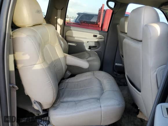 2002 Chevrolet Suburban LT с VIN 3GNGC26U72G204618, выставлен на аукционе Copart как лот 80368344 с пробегом Не указан миль и Списание • Salvage title. История ставок и продаж доступна на DreamBid. Изображение 11.