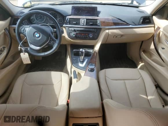 2014 BMW 3 Series 328d xDrive с VIN WBA3D5C5XEKX98585, выставлен на аукционе Copart как лот 84061455 с пробегом 95 446 миль миль и Списание • Salvage title. История ставок и продаж доступна на DreamBid. Изображение 8.