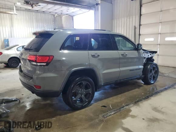 2019 Jeep Grand Cherokee Altitude z VIN 1C4RJFAG4KC639535, wystawiony jako Copart lot #89890055 z przebiegiem 83 394 mil mil oraz Szkoda całkowita • Salvage title. Historia ofert i sprzedaży dostępna na DreamBid. Obrazek 3.