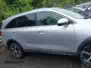 2016 Kia Sorento EX with VIN 5XYPH4A15GG009402, listed as a IAAI auction lot 42365601 with 179,915 mi miles and . Bid and sale history available at DreamBid. Image 13.