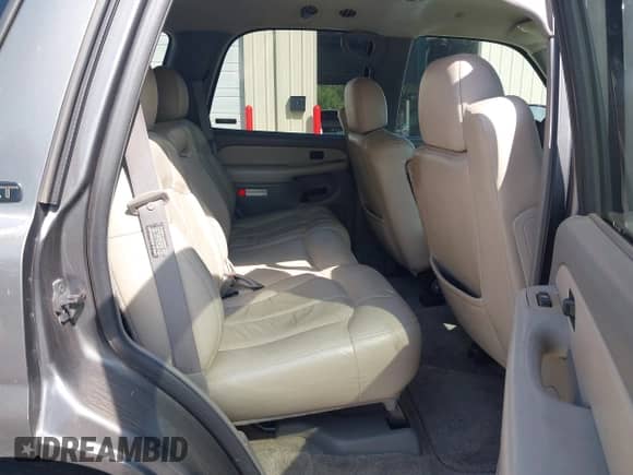 2000 Chevrolet Tahoe LS с VIN 1GNEC13T1YJ186895, выставлен на аукционе IAAI как лот 43166906 с пробегом 387 819 миль миль и . История ставок и продаж доступна на DreamBid. Изображение 8.