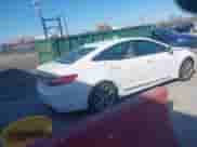 2017 Hyundai Azera с VIN KMHFG4JG7HA590918, выставлен на аукционе IAAI как лот 41990813 с пробегом 128 088 миль миль и . История ставок и продаж доступна на DreamBid. Изображение 4.