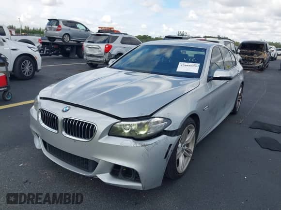 2015 BMW 5 Series 535i с VIN WBA5B1C59FG127114, выставлен на аукционе IAAI как лот 42603609 с пробегом 74 617 миль миль и . История ставок и продаж доступна на DreamBid. Изображение 6.