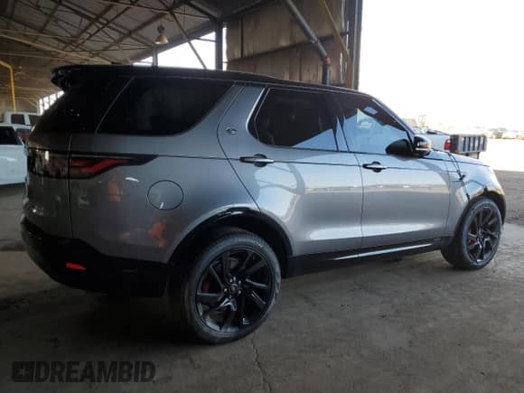 2021 Land Rover Discovery S R-Dynamic with VIN SALRT2RX0M2447800, listed as a Copart auction lot 82647385 with 69,433 mi miles and Salvage title. Bid and sale history available at DreamBid. Image 3.