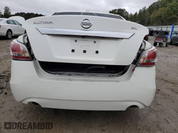2015 Nissan Altima SV с VIN 1N4AL3AP3FC127217, выставлен на аукционе Copart как лот 86724295 с пробегом 122 632 миль миль и Списание • Salvage title. История ставок и продаж доступна на DreamBid. Изображение 6.