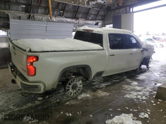 2022 Chevrolet Silverado 2500 с VIN 1GC4YRE76NF362150, выставлен на аукционе Copart как лот 43055025 с пробегом 31 520 миль миль и Списание • Salvage title. История ставок и продаж доступна на DreamBid. Изображение 3.