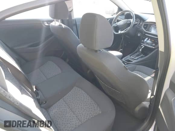 2019 Hyundai Ioniq Blue with VIN KMHC65LC4KU120504, listed as a IAAI auction lot 43367043 with 72,941 mi miles and . Bid and sale history available at DreamBid. Image 8.