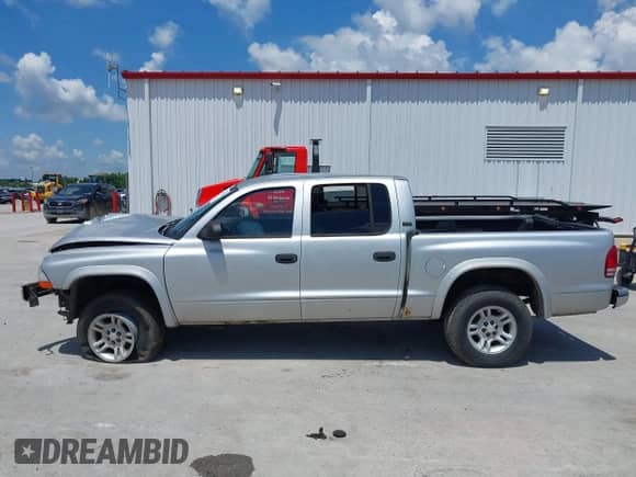 2001 Dodge Dakota Sport with VIN 1B7GG2ANX1S195515, listed as a IAAI auction lot 42691528 with 183,136 mi miles and . Bid and sale history available at DreamBid. Image 15.