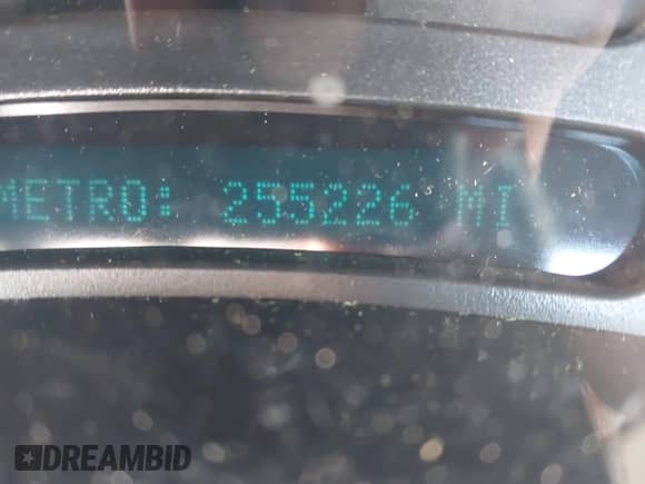 2005 GMC Sierra 1500 SLE с VIN 1GTEC19VX5Z124944, выставлен на аукционе IAAI как лот 43279048 с пробегом 255 226 миль миль и . История ставок и продаж доступна на DreamBid. Изображение 16.