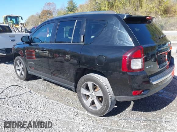 2017 Jeep Compass High Altitude с VIN 1C4NJDEB1HD100407, выставлен на аукционе IAAI как лот 43481056 с пробегом 86 682 миль миль и . История ставок и продаж доступна на DreamBid. Изображение 3.