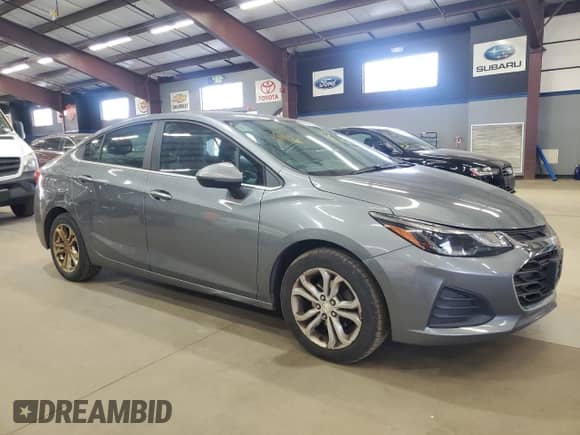 2019 Chevrolet Cruze LT with VIN 1G1BE5SM4K7111905, listed as a Copart auction lot 90447235 with 139,626 mi miles and Clean title. Bid and sale history available at DreamBid. Image 4.