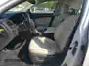 2014 Hyundai Equus Signature z VIN KMHGH4JH8EU079884, wystawiony jako Copart lot #51828925 z przebiegiem 77 951 mil mil oraz Szkoda całkowita • Salvage title. Historia ofert i sprzedaży dostępna na DreamBid. Obrazek 7.