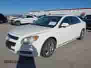 2008 Chevrolet Malibu 1LT с VIN 1G1ZH57B284218488, выставлен на аукционе IAAI как лот 43500142 с пробегом 236 924 миль миль и . История ставок и продаж доступна на DreamBid. Изображение 2.