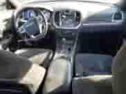 2011 Chrysler 300 с VIN 2C3CA4CG9BH536006, выставлен на аукционе Copart как лот 72088835 с пробегом 149 552 миль миль и Списание • Salvage title. История ставок и продаж доступна на DreamBid. Изображение 8.