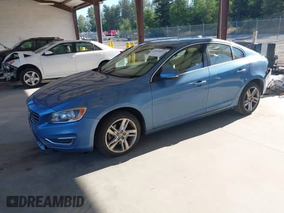 2015 Volvo S60 T5 Drive-E Premier with VIN YV126MFB2F1313006, listed as a IAAI auction lot 42654814 with Not provided miles and . Bid and sale history available at DreamBid. Image 16.