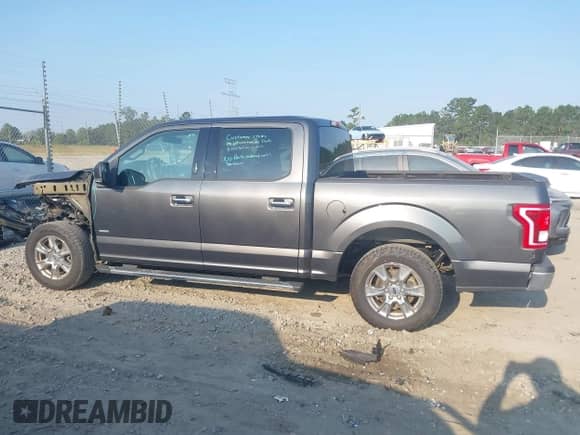 2016 Ford F-150 XL z VIN 1FTEW1CP3GFB19283, wystawiony jako IAAI lot #43257721 z przebiegiem 52 759 mil mil oraz . Historia ofert i sprzedaży dostępna na DreamBid. Obrazek 14.