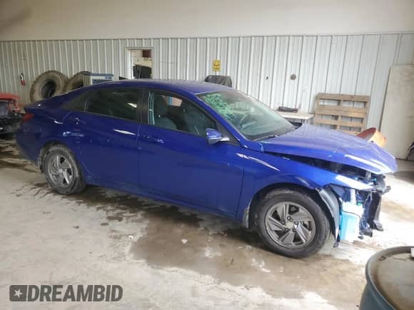 2025 Hyundai Elantra SE with VIN KMHLL4DG6SU957887, listed as a Copart auction lot 67304525 with 8,386 mi miles and Salvage title. Bid and sale history available at DreamBid. Image 4.