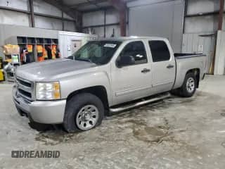 2009 Chevrolet Silverado 1500 LT z VIN 2GCEK23C591137521, wystawiony jako Copart lot #82427045 z przebiegiem 273 225 mil mil oraz Czysty tytuł • Clean title. Historia ofert i sprzedaży dostępna na DreamBid. Obrazek 1.
