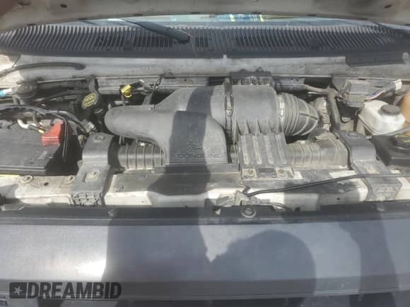 2008 Ford Econoline Cargo Commercial with VIN 1FTNE24W78DA44311, listed as a Copart auction lot 57152765 with 277,707 mi miles and Clean title. Bid and sale history available at DreamBid. Image 12.