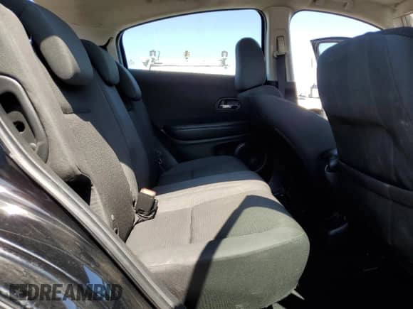 2020 Honda HR-V LX z VIN 3CZRU5H38LG700009, wystawiony jako Copart lot #66958445 z przebiegiem 62 240 mil mil oraz Szkoda całkowita • Salvage title. Historia ofert i sprzedaży dostępna na DreamBid. Obrazek 10.