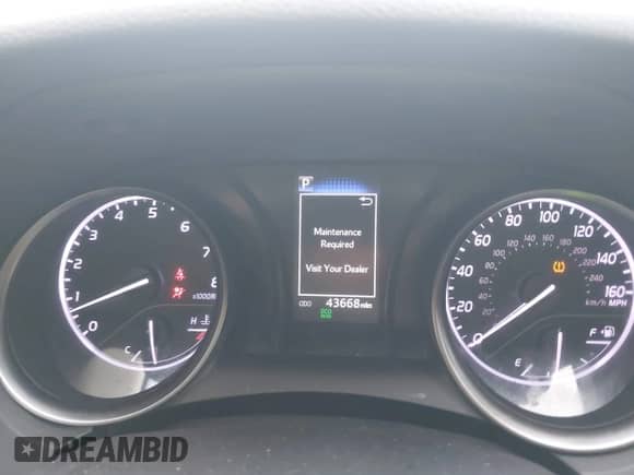 2023 Toyota Camry SE z VIN 4T1G11AK7PU806613, wystawiony jako IAAI lot #43396453 z przebiegiem 43 668 mil mil oraz . Historia ofert i sprzedaży dostępna na DreamBid. Obrazek 7.