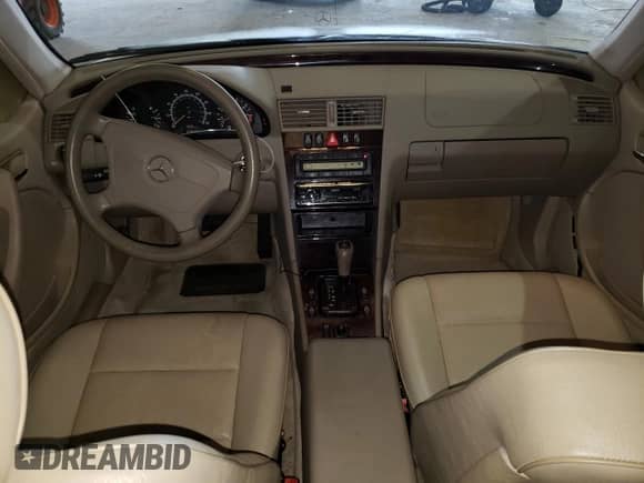 2000 Mercedes-Benz C 230/260/280/320 z VIN WDBHA29G9YA806709, wystawiony jako Copart lot #64520855 z przebiegiem 78 480 mil mil oraz Czysty tytuł • Clean title. Historia ofert i sprzedaży dostępna na DreamBid. Obrazek 8.
