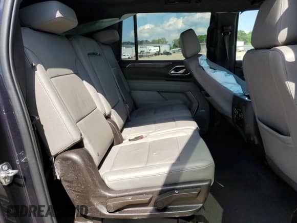 2022 Chevrolet Suburban LT с VIN 1GNSKCKT1NR288858, выставлен на аукционе Copart как лот 56998095 с пробегом 96 859 миль миль и Списание • Salvage title. История ставок и продаж доступна на DreamBid. Изображение 11.