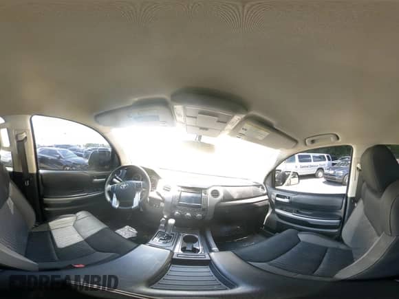 2017 Toyota Tundra SR5 z VIN 5TFEW5F16HX227892, wystawiony jako IAAI lot #42722548 z przebiegiem 172 863 mil mil oraz . Historia ofert i sprzedaży dostępna na DreamBid. Obrazek 18.