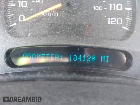 2005 GMC Sierra 1500 Work Truck z VIN 1GTEC14X15Z329738, wystawiony jako IAAI lot #42233810 z przebiegiem 184 120 mil mil oraz . Historia ofert i sprzedaży dostępna na DreamBid. Obrazek 7.