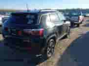 2018 Jeep Compass Trailhawk z VIN 3C4NJDDB4JT231283, wystawiony jako IAAI lot #43371219 z przebiegiem 134 712 mil mil oraz . Historia ofert i sprzedaży dostępna na DreamBid. Obrazek 4.