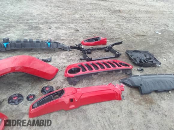 2022 Jeep Wrangler Unlimited Sahara with VIN 1C4JJXP62NW136932, listed as a IAAI auction lot 41486025 with 36,986 mi miles and . Bid and sale history available at DreamBid. Image 18.