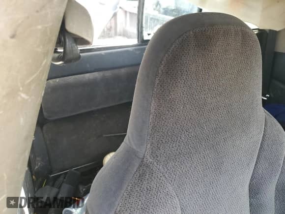 2003 Dodge Dakota с VIN 1D7HL12X33S110095, выставлен на аукционе Copart как лот 85368144 с пробегом 266 609 миль миль и Списание • Salvage title. История ставок и продаж доступна на DreamBid. Изображение 11.