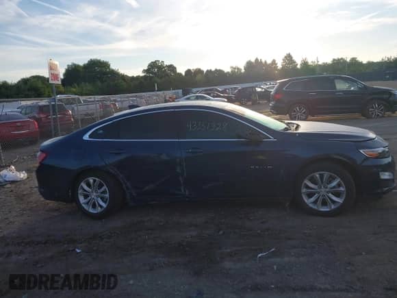 2022 Chevrolet Malibu LT z VIN 1G1ZD5ST3NF127922, wystawiony jako IAAI lot #43351328 z przebiegiem 82 036 mil mil oraz . Historia ofert i sprzedaży dostępna na DreamBid. Obrazek 14.