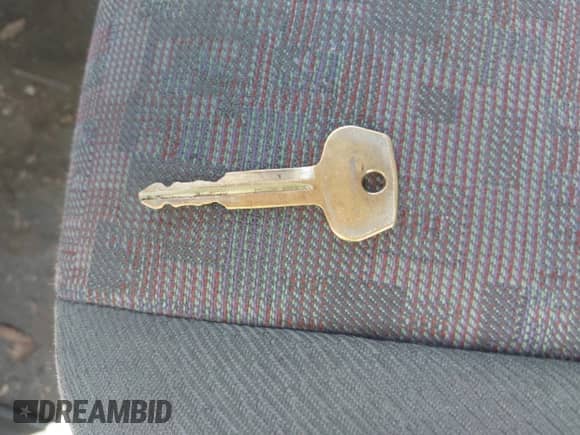2000 Chevrolet Tracker с VIN 2CNBE1868Y6913855, выставлен на аукционе IAAI как лот 42641345 с пробегом 139 333 миль миль и . История ставок и продаж доступна на DreamBid. Изображение 11.