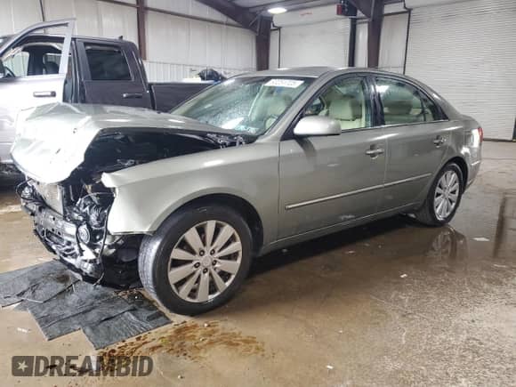 2010 Hyundai Sonata SE с VIN 5NPEU4AC8AH649883, выставлен на аукционе Copart как лот 60251725 с пробегом 117 182 миль миль и Списание • Salvage title. История ставок и продаж доступна на DreamBid. Изображение 1.