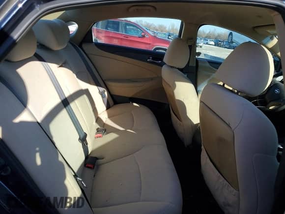 2013 Hyundai Sonata GLS z VIN 5NPEB4AC1DH703857, wystawiony jako Copart lot #82835744 z przebiegiem 135 257 mil mil oraz Szkoda całkowita • Salvage title. Historia ofert i sprzedaży dostępna na DreamBid. Obrazek 10.