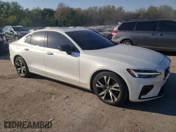 2020 Volvo S60 R-Design с VIN 7JR102FM7LG054578, выставлен на аукционе Copart как лот 73871564 с пробегом 38 381 миль миль и Чистый • Clean title. История ставок и продаж доступна на DreamBid. Изображение 4.
