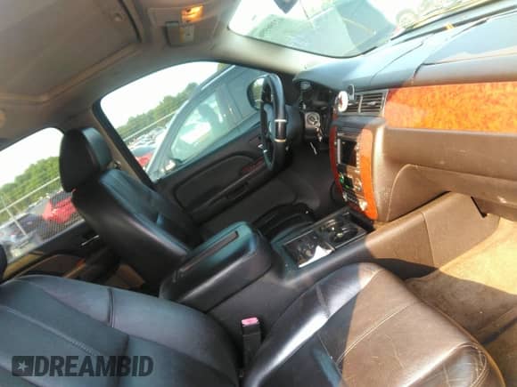 2007 Chevrolet Avalanche 3LT with VIN 3GNFK12307G204618, listed as a IAAI auction lot 42396996 with 275,306 mi miles and . Bid and sale history available at DreamBid. Image 5.