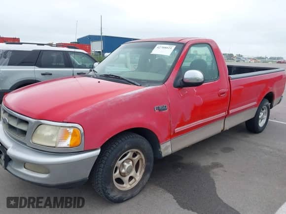 1997 Ford F-150 с VIN 1FTDF17W2VLB71919, выставлен на аукционе IAAI как лот 42708025 с пробегом 165 369 миль миль и . История ставок и продаж доступна на DreamBid. Изображение 6.