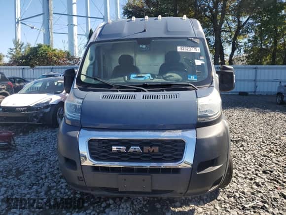 2019 Ram ProMaster Cargo с VIN 3C6URVJG8KE561709, выставлен на аукционе Copart как лот 82323775 с пробегом Не указан миль и Чистый • Clean title. История ставок и продаж доступна на DreamBid. Изображение 5.