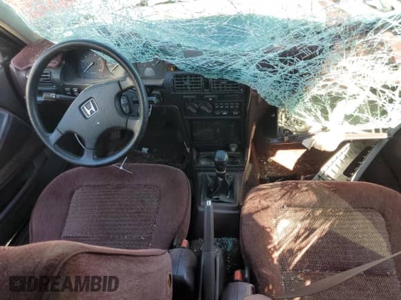 1990 Honda Accord EX z VIN JHMCB7564LC095189, wystawiony jako Copart lot #69300794 z przebiegiem 161 544 mil mil oraz Szkoda całkowita • Salvage title. Historia ofert i sprzedaży dostępna na DreamBid. Obrazek 8.