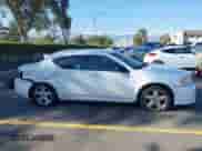 2011 Dodge Avenger Express z VIN 1B3BD4FB4BN591857, wystawiony jako IAAI lot #43312280 z przebiegiem 170 787 mil mil oraz . Historia ofert i sprzedaży dostępna na DreamBid. Obrazek 13.