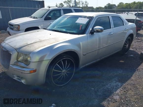 2005 Chrysler 300 C with VIN 2C3JA63HX5H572237, listed as a IAAI auction lot 43326581 with 158,790 mi miles and . Bid and sale history available at DreamBid. Image 2.