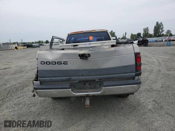 1995 Dodge 2500 with VIN 3B7KC23Z7SM129181, listed as a Copart auction lot 70901755 with 203,152 mi miles and Salvage title. Bid and sale history available at DreamBid. Image 6.