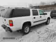 2004 Chevrolet Suburban LS z VIN 3GNGK26U54G275919, wystawiony jako IAAI lot #41399645 z przebiegiem 149 841 mil mil oraz . Historia ofert i sprzedaży dostępna na DreamBid. Obrazek 4.